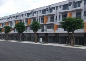 Cần bán nhà phố Lovera Premier Khang Điền Bình Chánh, 4 tầng, giá 6.3 tỷ. Liên hệ: 0902561411